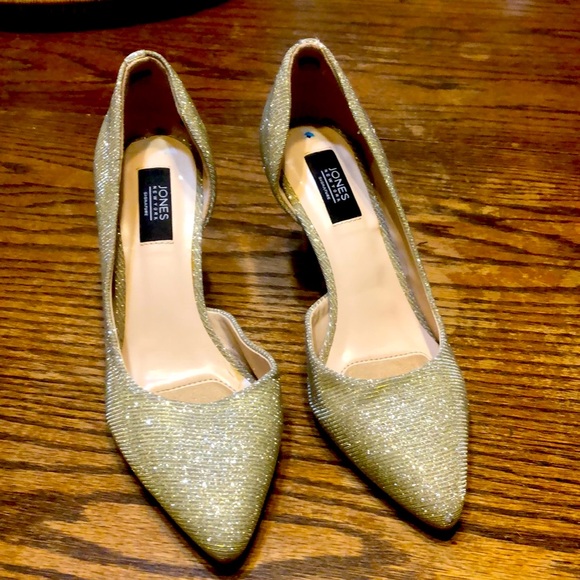 Jones New York Shoes Euc Jones New York Beatrix Gold Glitter Heels